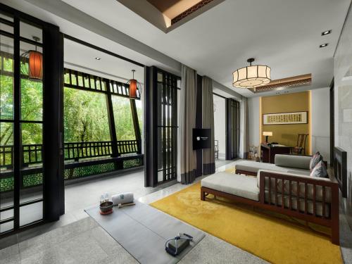 Wellbeing Water Terrace Suite del hotel Banyan Tree Hangzhou. Foto 2