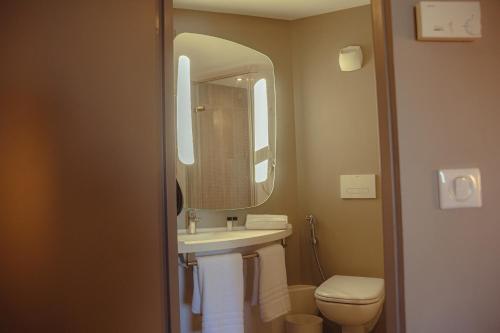 Habitación Doble Estándar del hotel Ibis Alger Aéroport. Foto 4