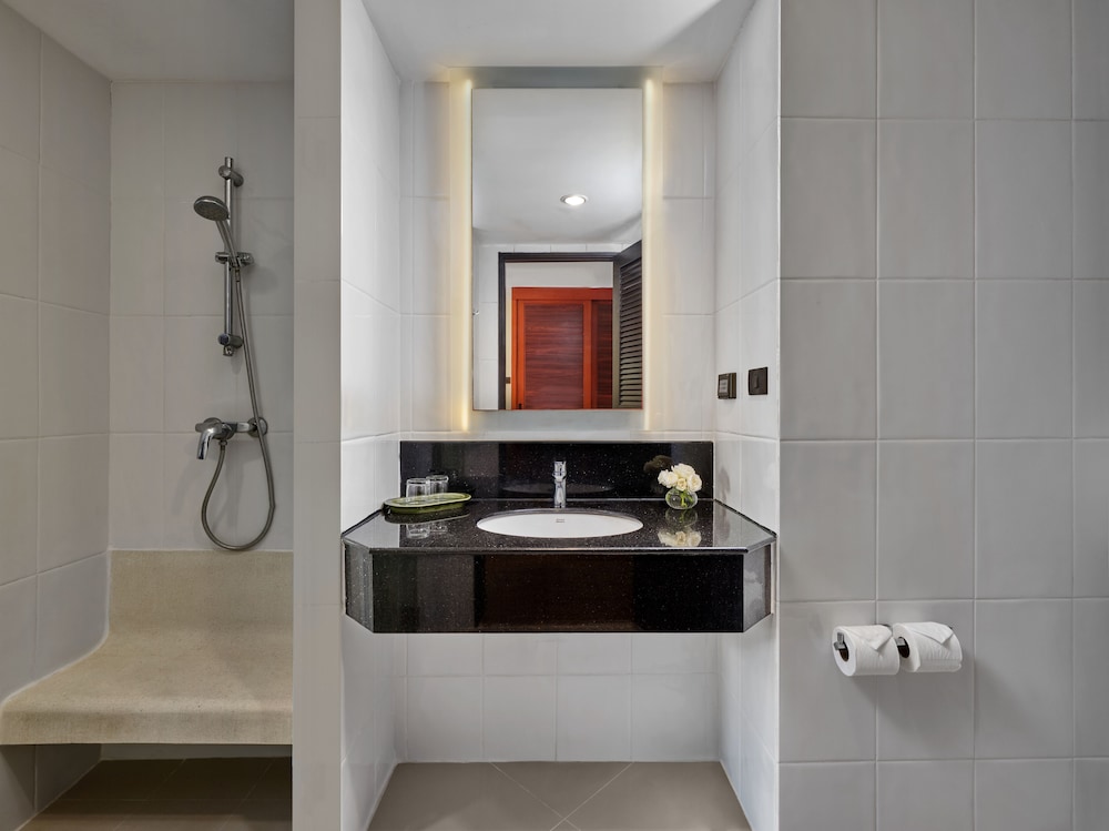 Habitación superior, 2 camas individuales del hotel Novotel Phuket Vintage Park. Foto 4
