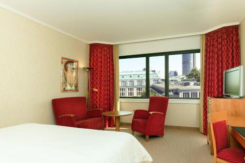 Habitación Estándar - 1 cama grande del hotel Sheraton Essen. Foto 1
