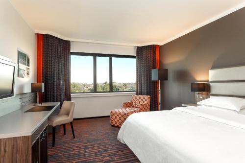 Habitación Superior - 1 cama grande del hotel Sheraton Essen