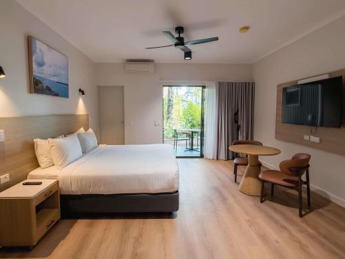 Habitación Deluxe King con 1 cama King del hotel Mercure Darwin Airport Resort