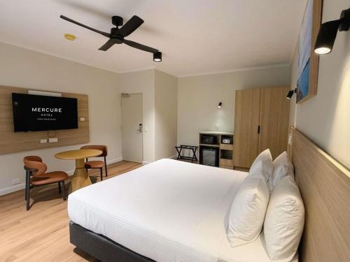 Habitación Deluxe King con 1 cama King del hotel Mercure Darwin Airport Resort. Foto 2