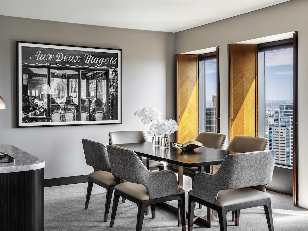 PRESTIGE SUITE CLUB SOFITEL, 1 Cama King, Sala de Estar Independiente, Vistas de Esquina a la Ciudad o a la Bahía del hotel Sofitel Melbourne On Collins. Foto 2