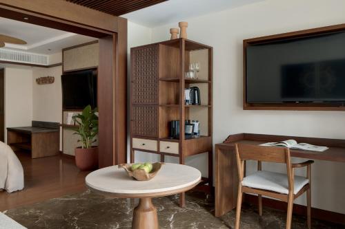 Suite Junior con acceso a la laguna del hotel Paradisus by Meliá Bali. Foto 1