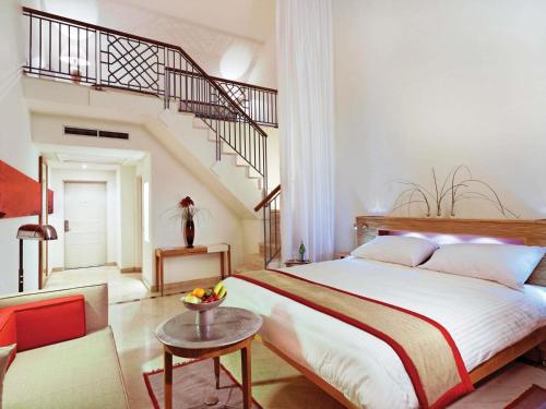 Habitación Familiar con vistas a la laguna del hotel Mövenpick Resort and Spa El Gouna. Foto 2