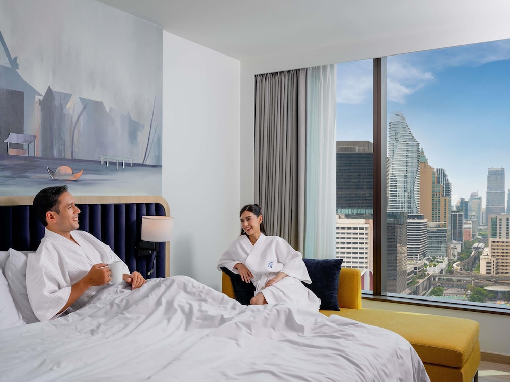 Habitación Premier con vistas al parque y 1 Cama King Size del hotel Novotel Bangkok Platinum - Sha Extra Plus. Foto 4