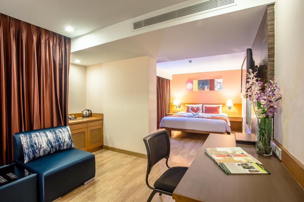 Diplomat Room del hotel Nouvo City. Foto 3