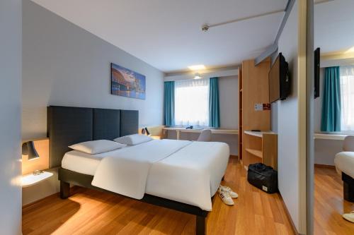 Habitación Doble Estándar del hotel Ibis Köln Frechen. Foto 7