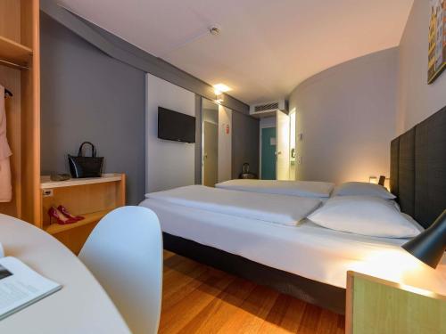 Habitación Doble Estándar - 2 camas del hotel Ibis Köln Frechen. Foto 4