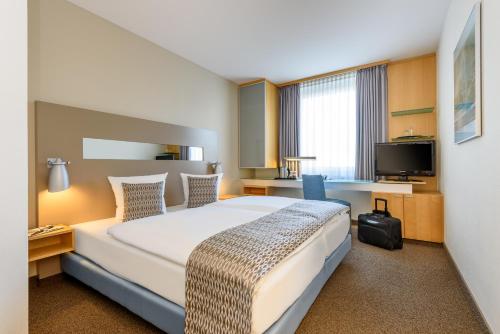 Habitación Doble Estándar del hotel Mercure Düsseldorf City Nord. Foto 3