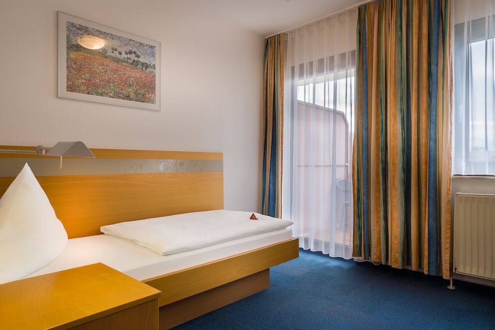 Apartamento estándar, 1 cama individual del hotel Acora Karlsruhe Zentrum Living The City. Foto 2