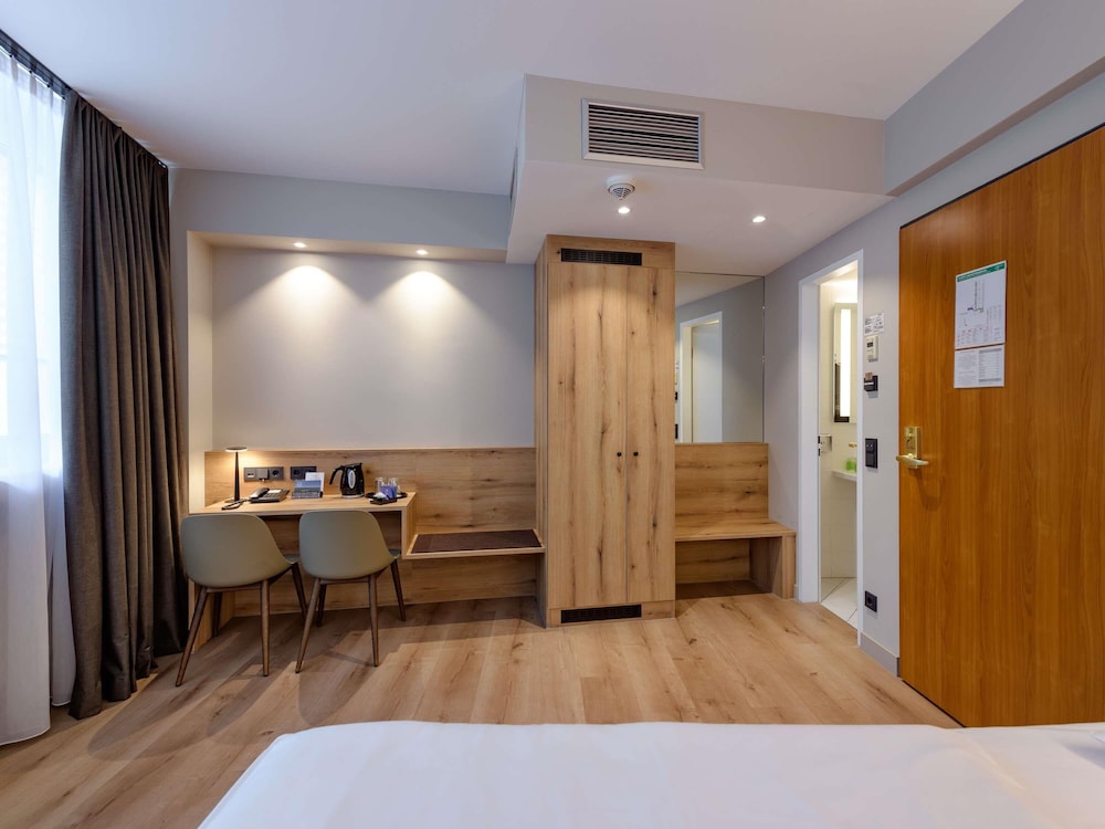 Habitación estándar con dos camas individuales del hotel Mercure München Altstadt. Foto 6