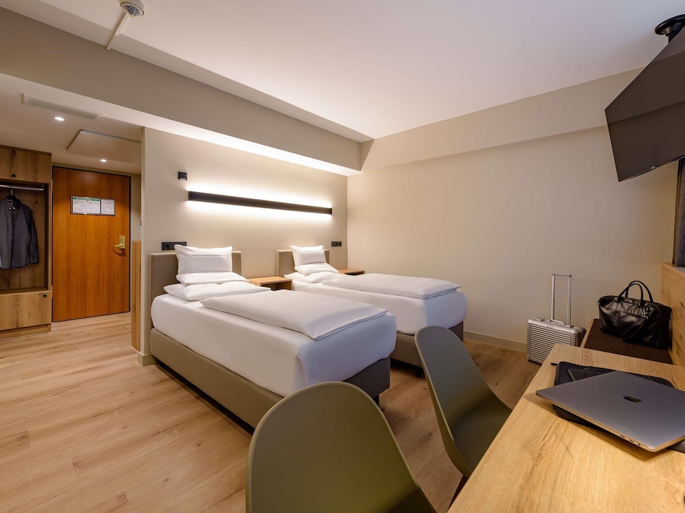 Habitación estándar con dos camas individuales del hotel Mercure München Altstadt. Foto 7