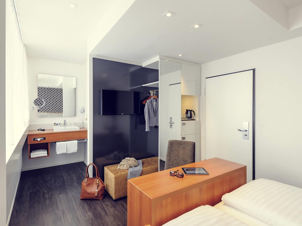 Habitación Estándar en Planta Baja con Cama Doble del hotel Mercure München Altstadt. Foto 1