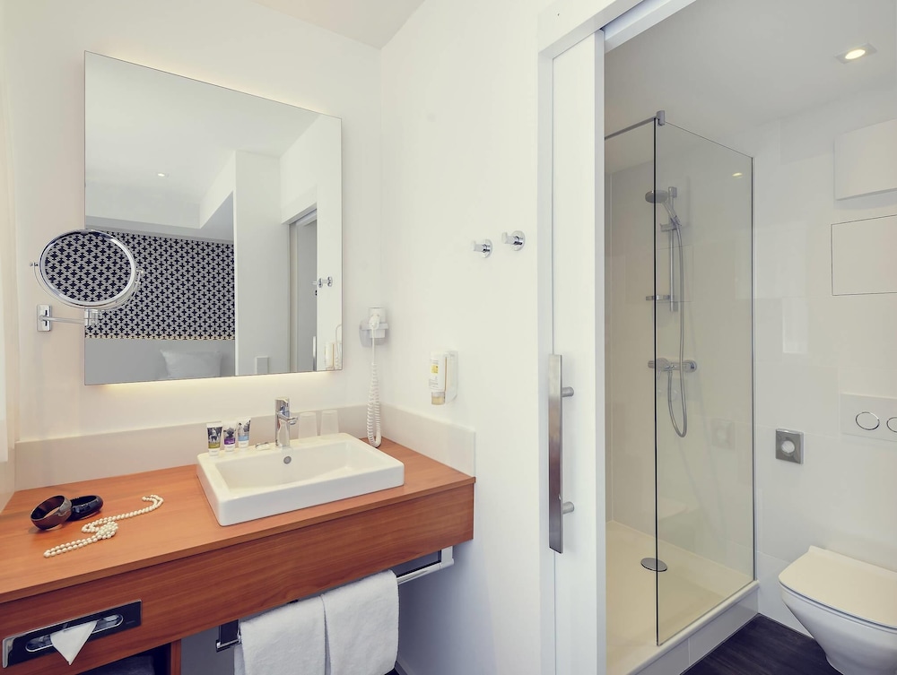 Habitación Estándar en Planta Baja con Cama Doble del hotel Mercure München Altstadt. Foto 2