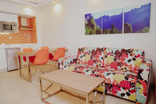 Estudio Superior del hotel Castillete. Foto 3