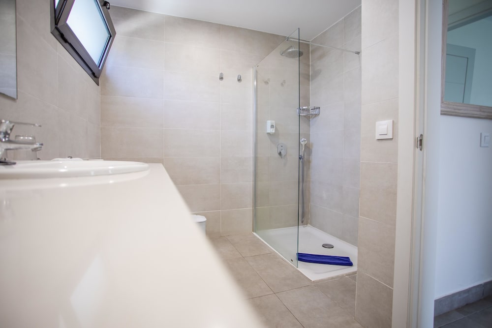 Bungalow superior, 1 habitación del hotel Caybeach Princess. Foto 16