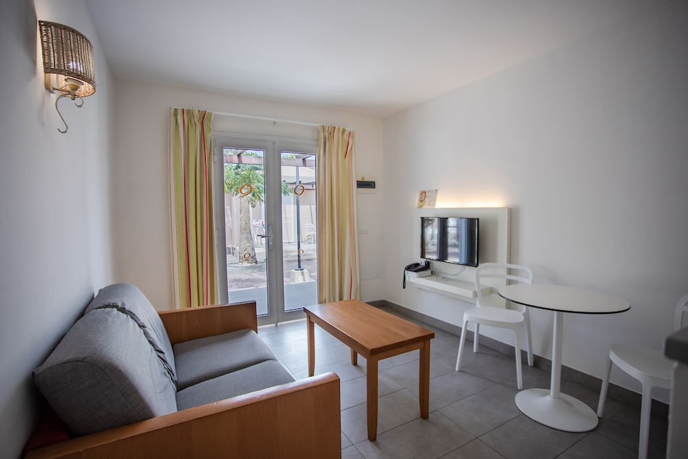 Bungalow clásico, 1 habitación del hotel Caybeach Princess. Foto 1