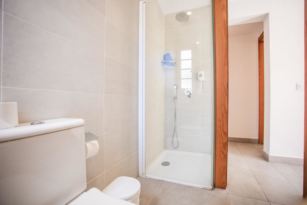 Bungalow clásico, 2 habitaciones del hotel Caybeach Princess. Foto 13