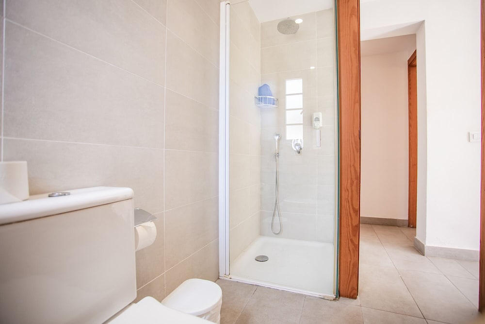 Bungalow Balcón o Terraza 2 habitaciones Sofá Cama incluido del hotel Caybeach Princess. Foto 8