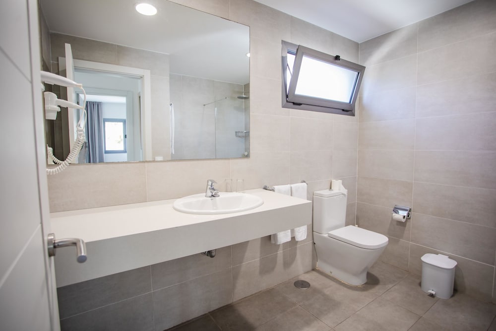 Bungalow Deluxe, 1 habitación, acceso a la piscina del hotel Caybeach Princess. Foto 13