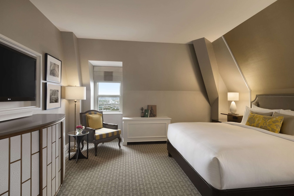 Habitación Deluxe, 1 cama de matrimonio, vistas a la ciudad del hotel Fairmont Le Chateau Frontenac