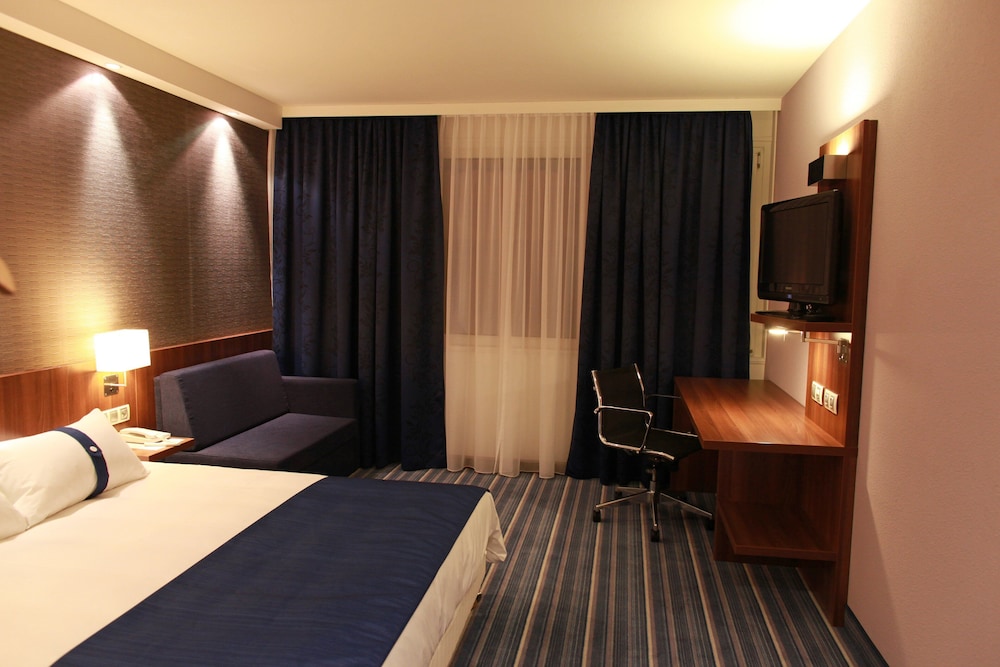 Habitación doble Accesible Sofá Cama incluido 1 Cama doble Normal del hotel Holiday Inn Express Estrasburgo - Sur. Foto 4