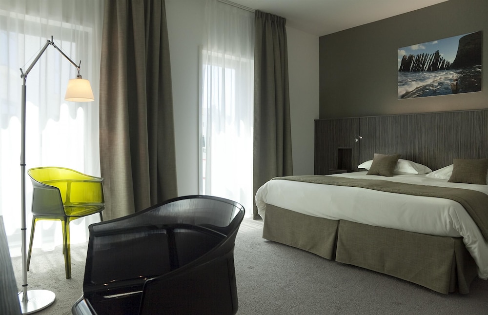 Habitación Superior con 1 cama doble del hotel Mercure Saint Malo Balmoral. Foto 4