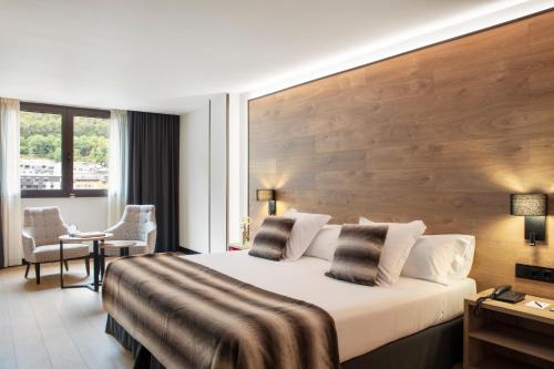 Habitación Doble con vistas a la montaña - 1 o 2 camas del hotel Acta Arthotel. Foto 5