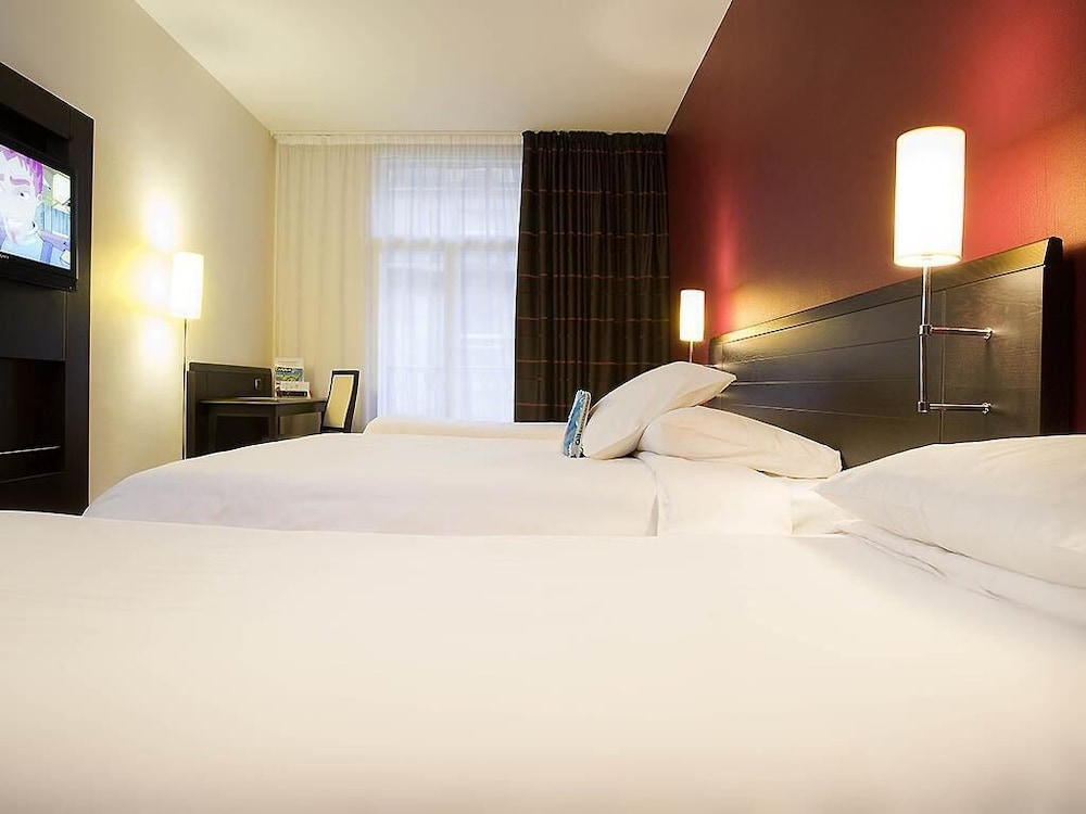 Habitación estándar con dos camas individuales del hotel Ibis Styles Metz Centre Gare. Foto 2