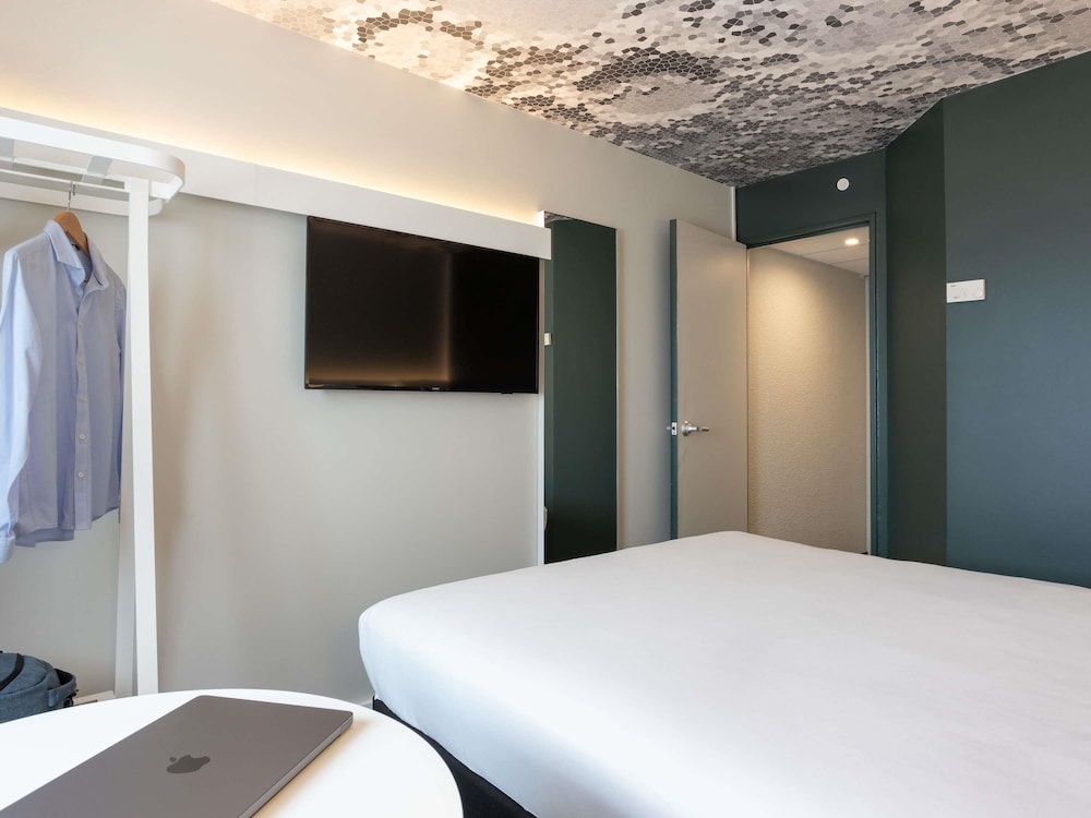 Habitación Estándar con 1 cama doble del hotel IBIS CLERMONT-FERRAND. MONTFERRAND. Foto 3
