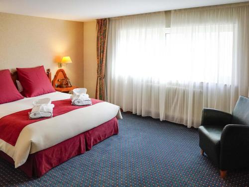 Habitación Superior con 1 cama doble y 2 camas individuales - No fumadores del hotel Mercure Andorra