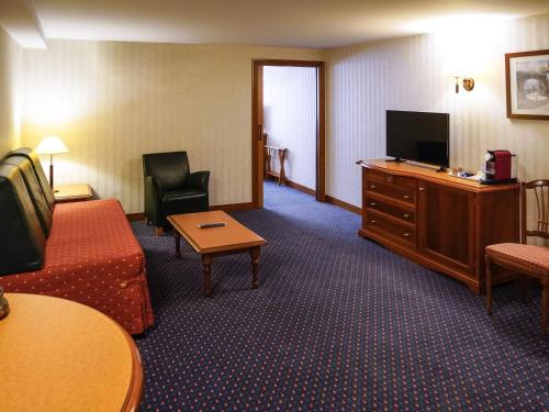 Habitación Superior con 1 cama doble y 2 camas individuales - No fumadores del hotel Mercure Andorra. Foto 1