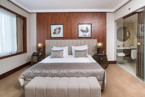 Habitación Superior con vistas al interior del hotel Vogue Hotel Supreme Istanbul