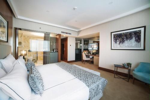 Habitación Esquinera Superior del hotel Vogue Hotel Supreme Istanbul. Foto 1