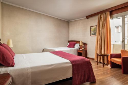 Habitación Triple del hotel Alegria President. Foto 4
