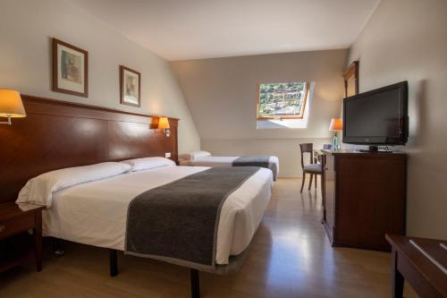 Habitación Triple del hotel Hesperia Andorra. Foto 3