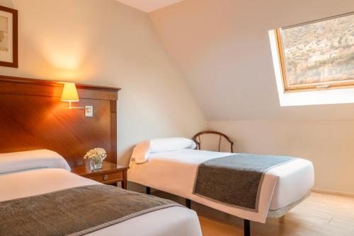 Habitación Triple del hotel Hesperia Andorra. Foto 5