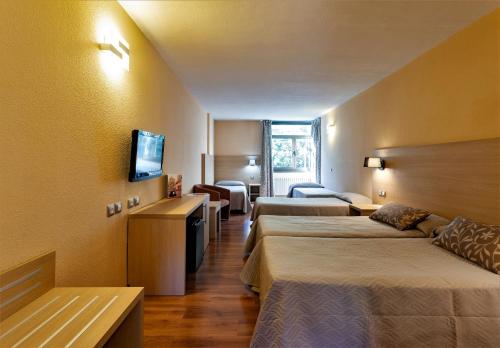 Habitación Quíntuple con acceso al spa del hotel Panorama and Spa. Foto 2