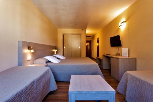 Habitación Cuádruple con acceso al spa del hotel Panorama and Spa. Foto 4