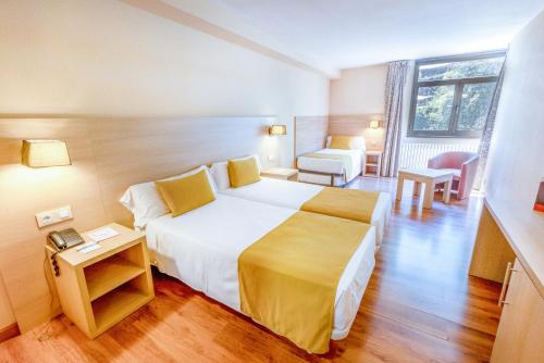 Habitación Triple con acceso al spa del hotel Panorama and Spa. Foto 8