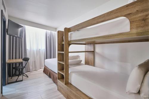 Habitación Familiar Superior del hotel Exe Prisma. Foto 4