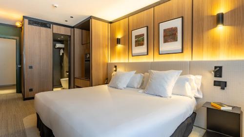 Habitación Doble Estándar del hotel Roc Blanc and Spa. Foto 12