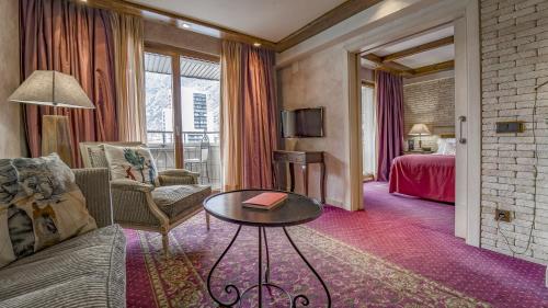 Suites del hotel Roc Blanc and Spa. Foto 1