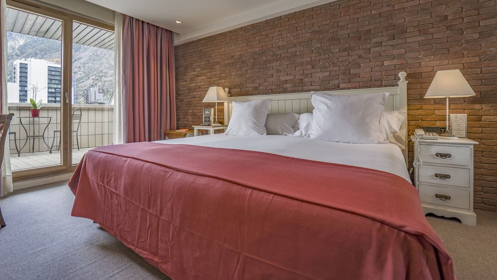 Superior con balcón del hotel Roc Blanc and Spa