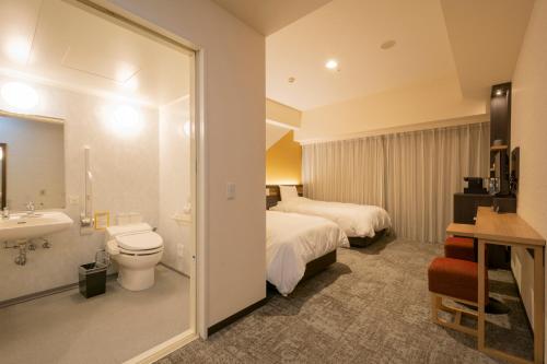 Habitación Doble Universal - 2 camas - No fumadores del hotel Kanazawa. Foto 1
