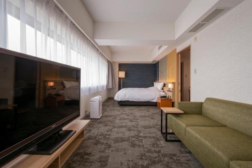 Suite de lujo con cama extragrande - No fumadores del hotel Kanazawa. Foto 3