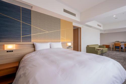 Suite de lujo con cama extragrande - No fumadores del hotel Kanazawa. Foto 7