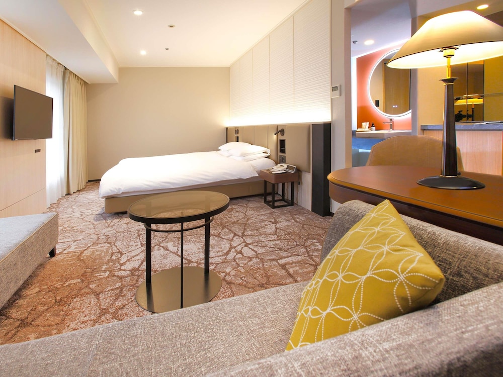 Habitación Privilegio con 1 Cama King, no fumadores del hotel Mercure Nagoya Cypress